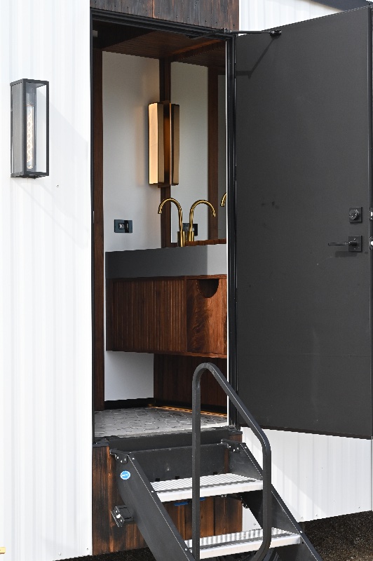 Boutique Bathrooms photo 3