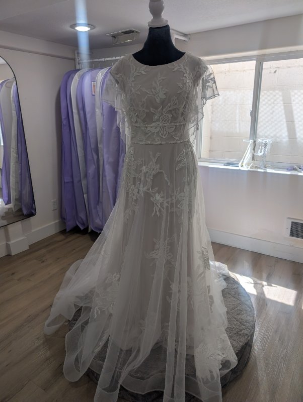 Here Comes The Bride On A Budget photo 5