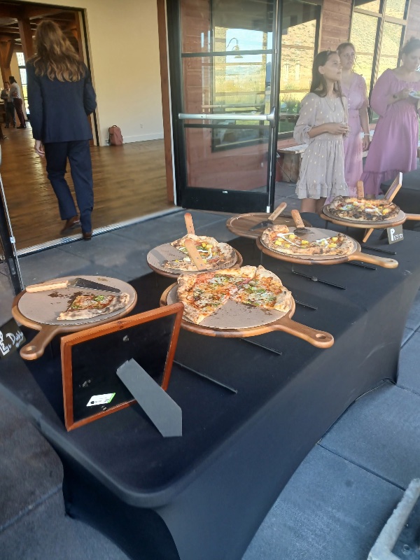 Red ember pizza photo 3