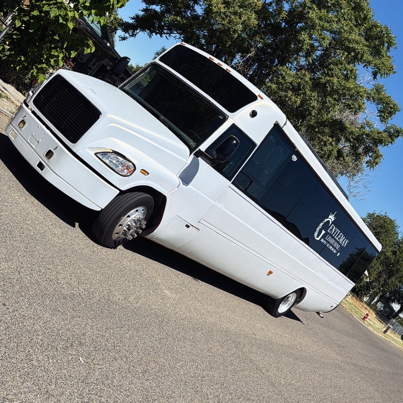 GENTLEMAN LIMOUSINES LLC photo 5