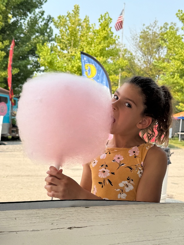 Sugar Puff Cotton Candy photo 3